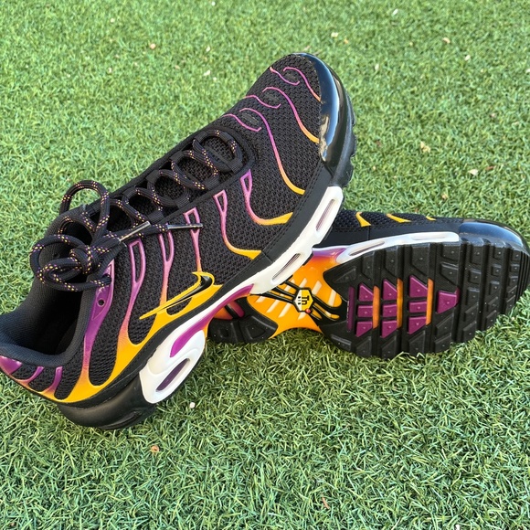 Nike Air Max Plus main image 5